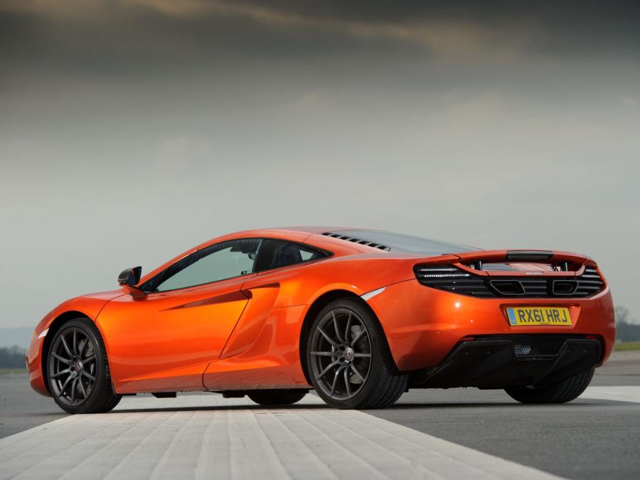  McLaren MP4-12C 2011 года  (UK) (фото 12 из 15)